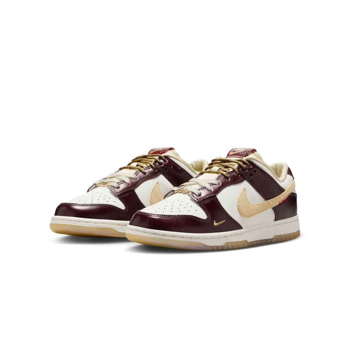 indoor shoe features Classy silhouette Wmns Dunk Low LX 'Year Of The Snake'