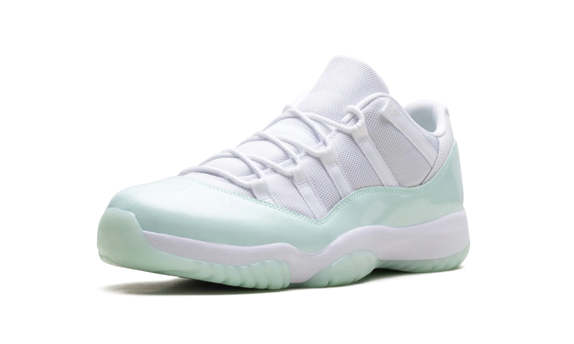 Air Jordan 11 Low WMNS "Igloo" Elastic Lacing