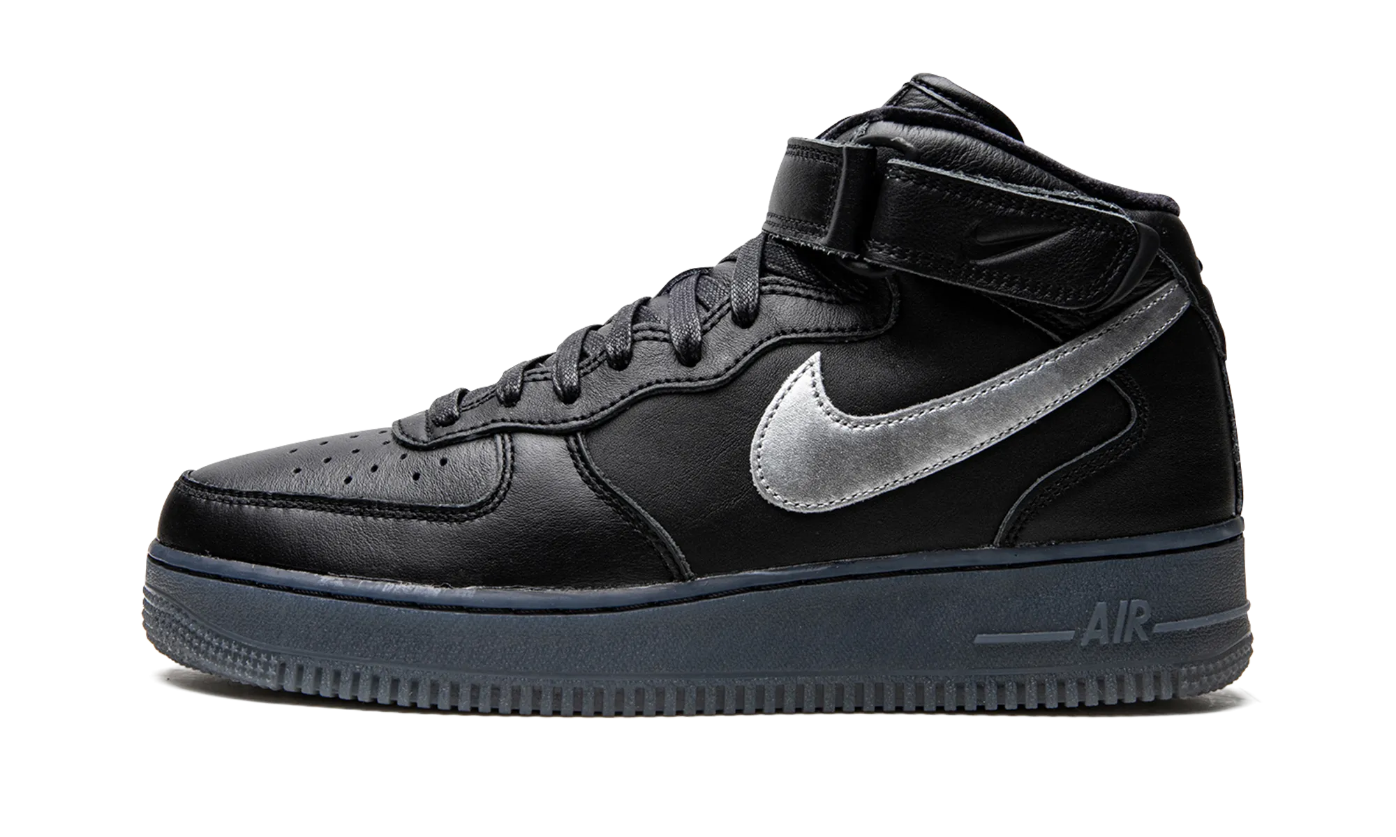 Unisex Appeal Air Force 1 Mid "Black / Metallic Silver"