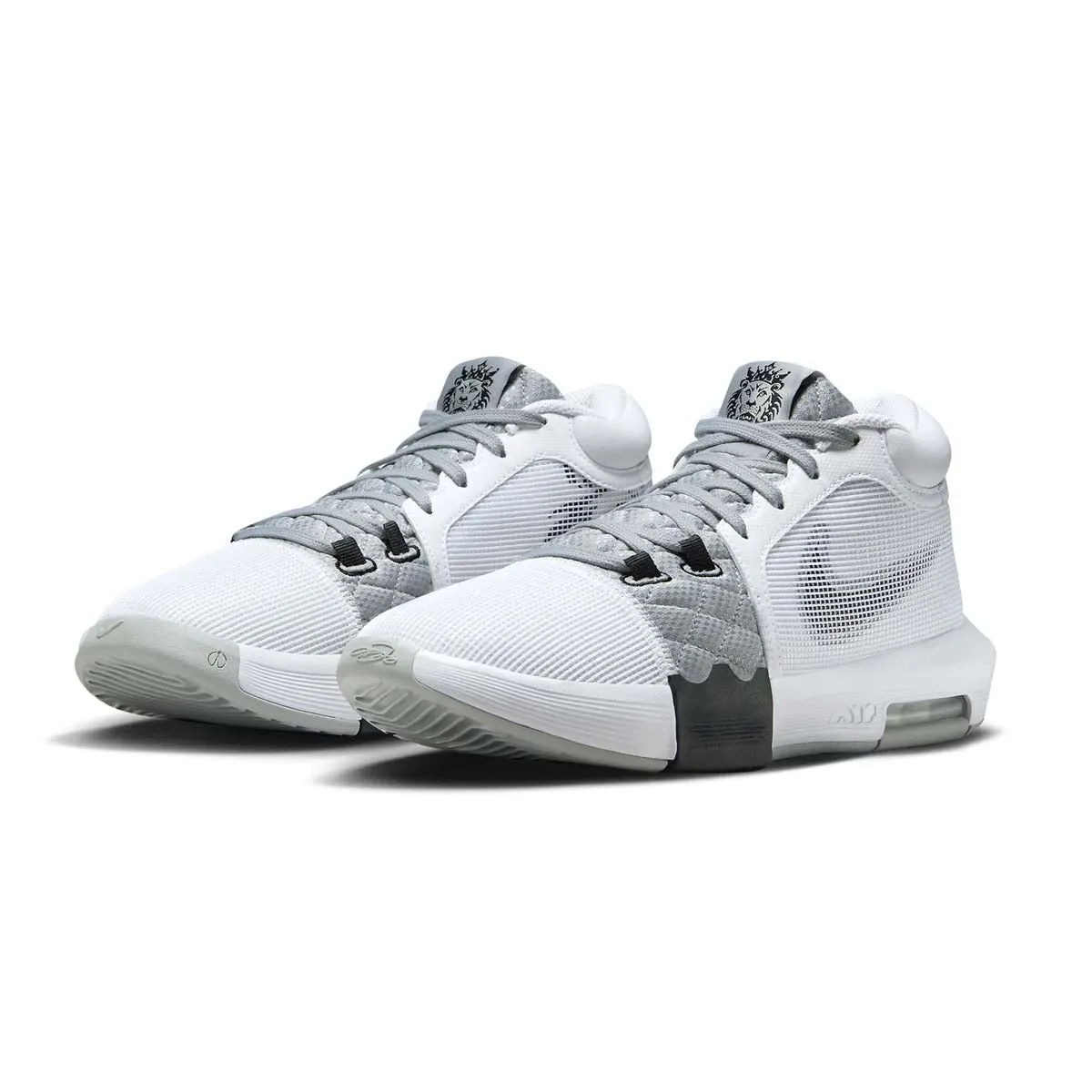 LeBron Witness VIII EP 'White' Hard casual wearers - specific functions