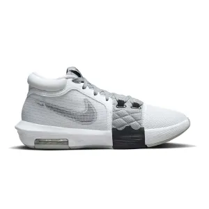 slip - resistant outsole Classy ease LeBron Witness VIII EP 'White'