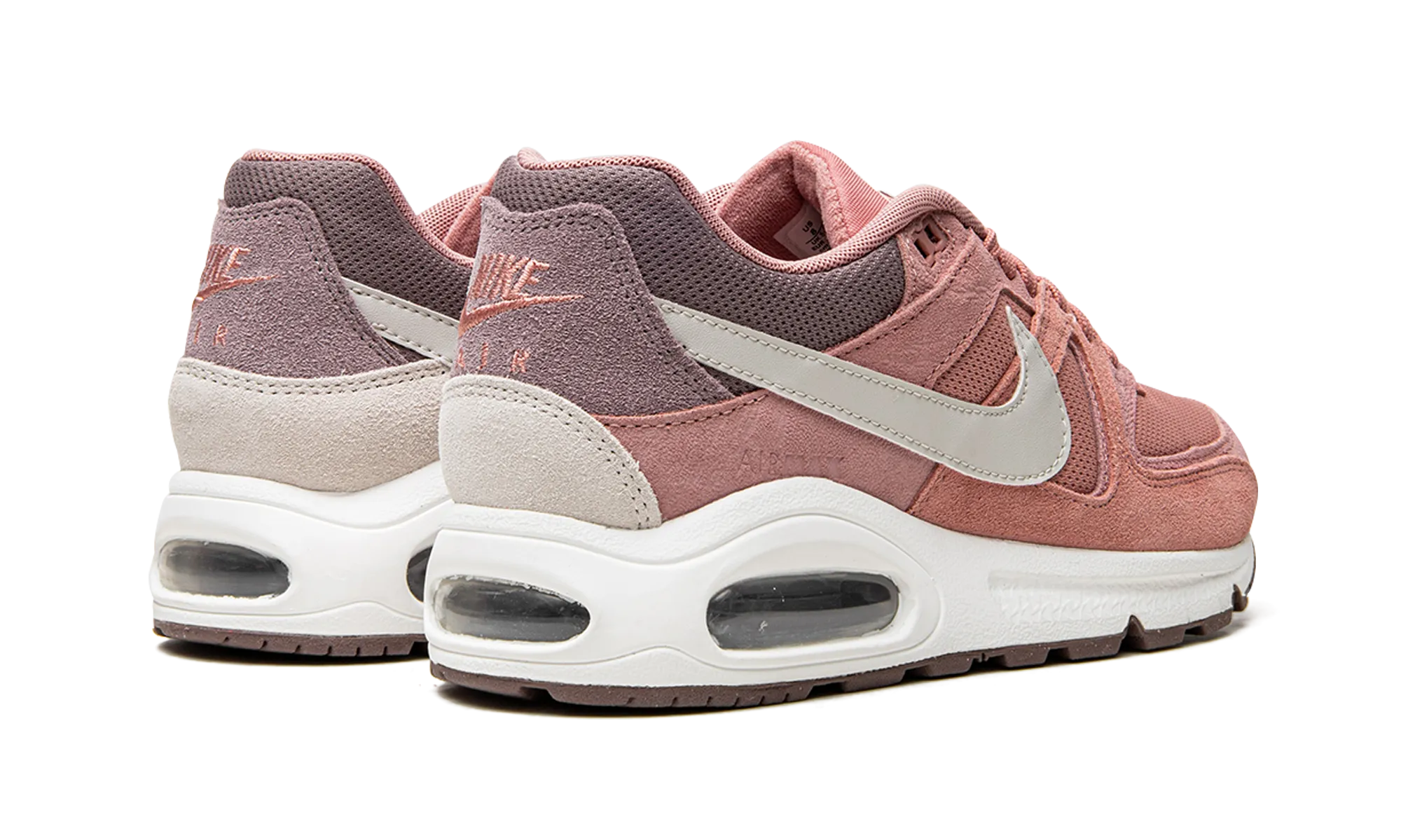 AIR MAX COMMAND MNS WMNS running in a basketball court area shoes