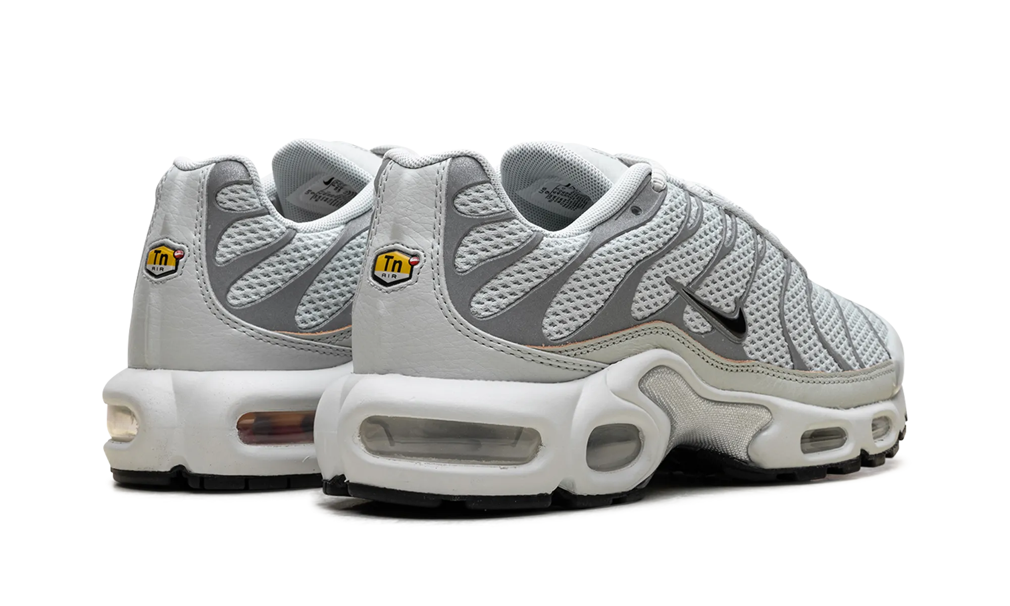Maximum Grip track - meet running shoes Air Max Plus WMNS "Light Silver"