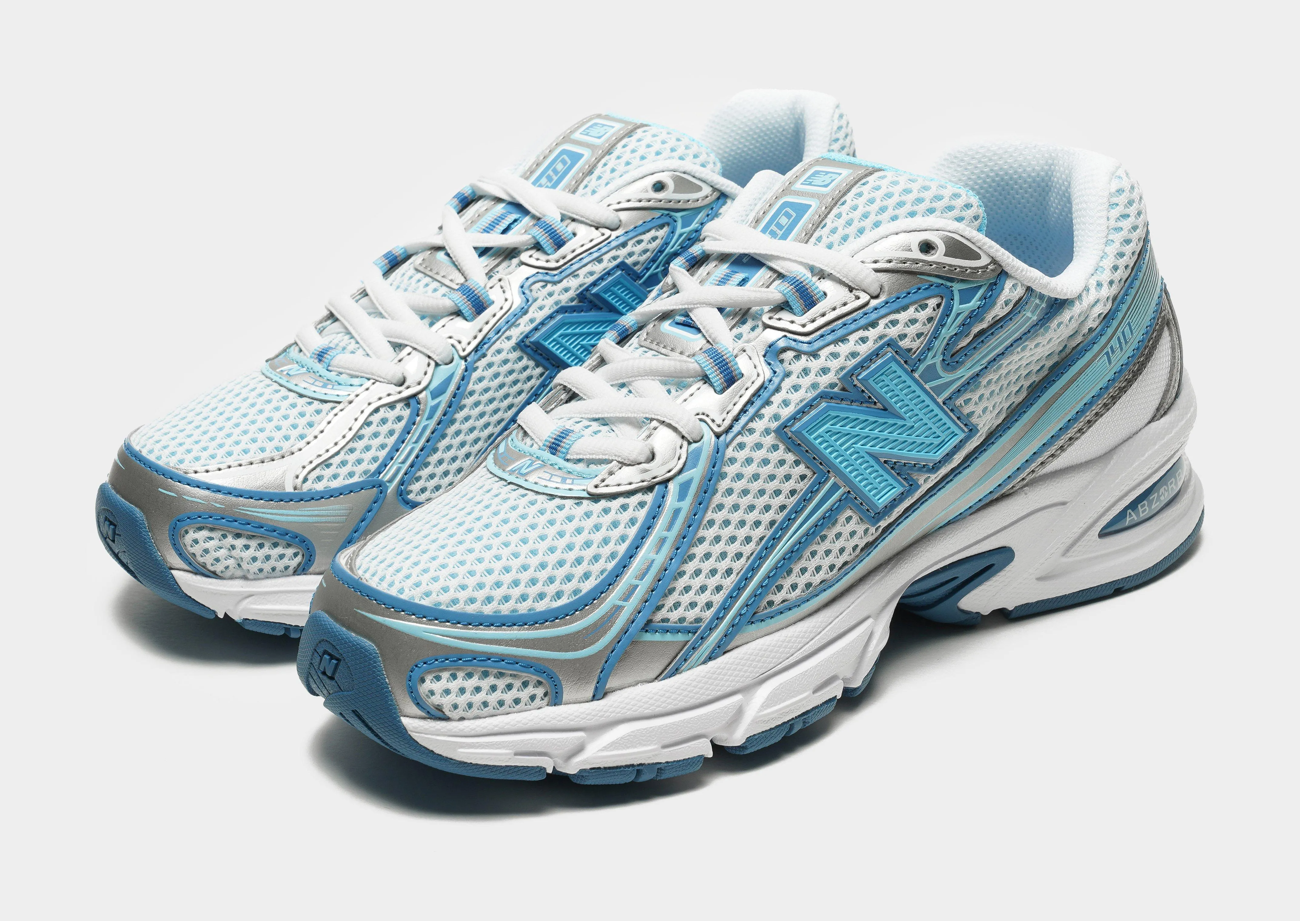 running in a movable bridge area shoes Comfortable Shoes 740 Women's