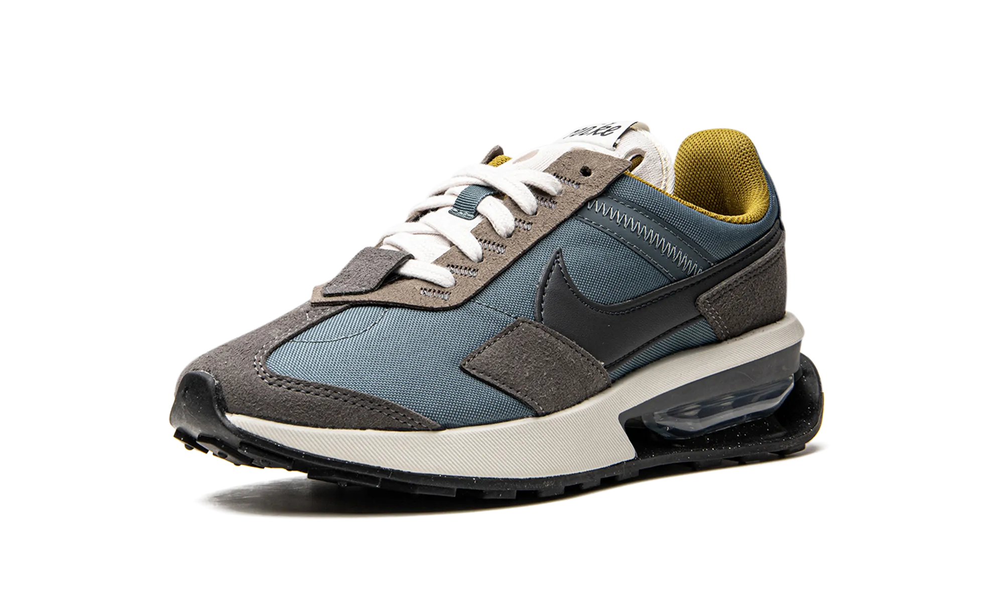 Light On Feet Air Max Pre-Day