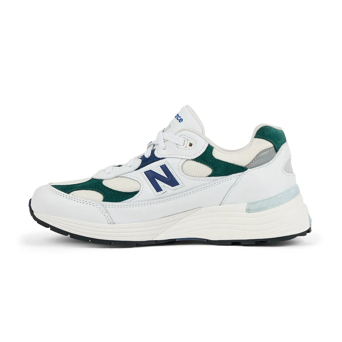 Fashion-forward flexibility in USA 992 'White Marsh Green'