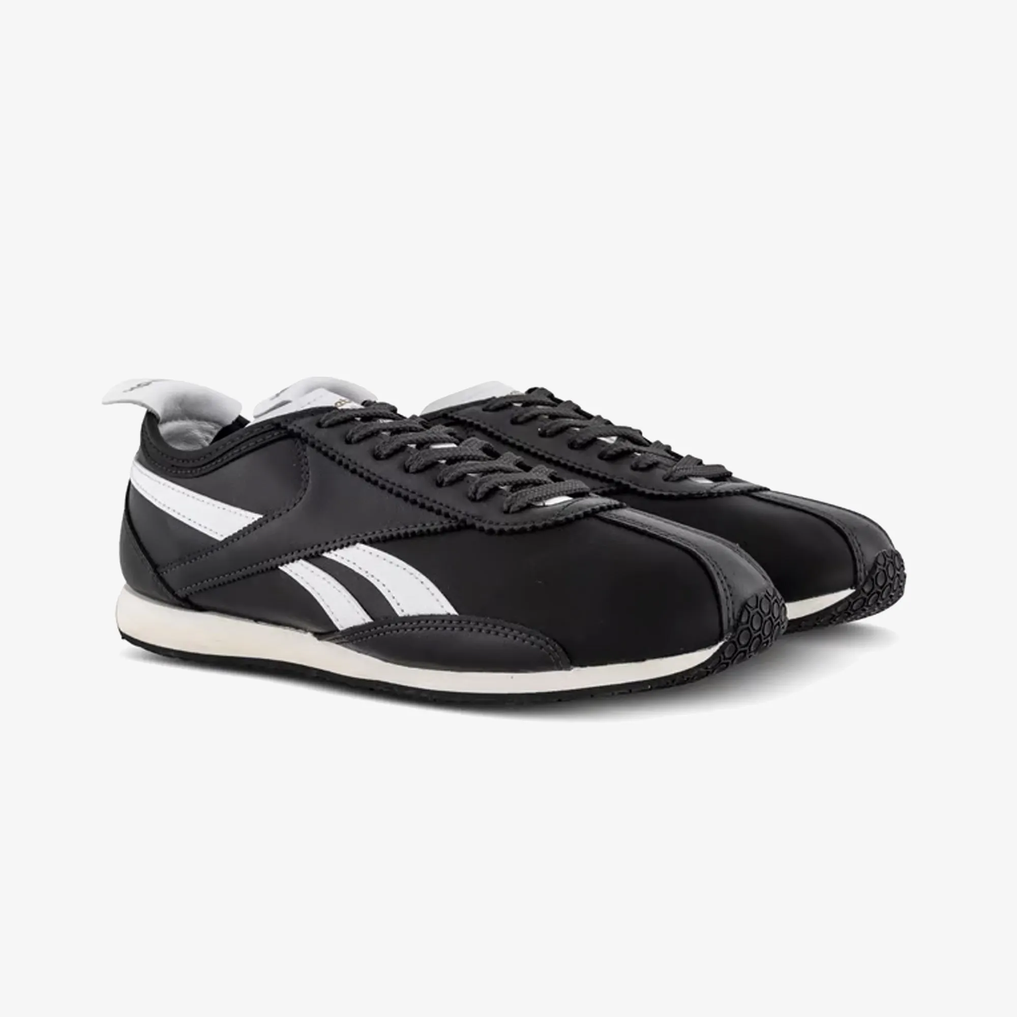 Wide Reebok | R400 { WASHED BLACK/CHALK