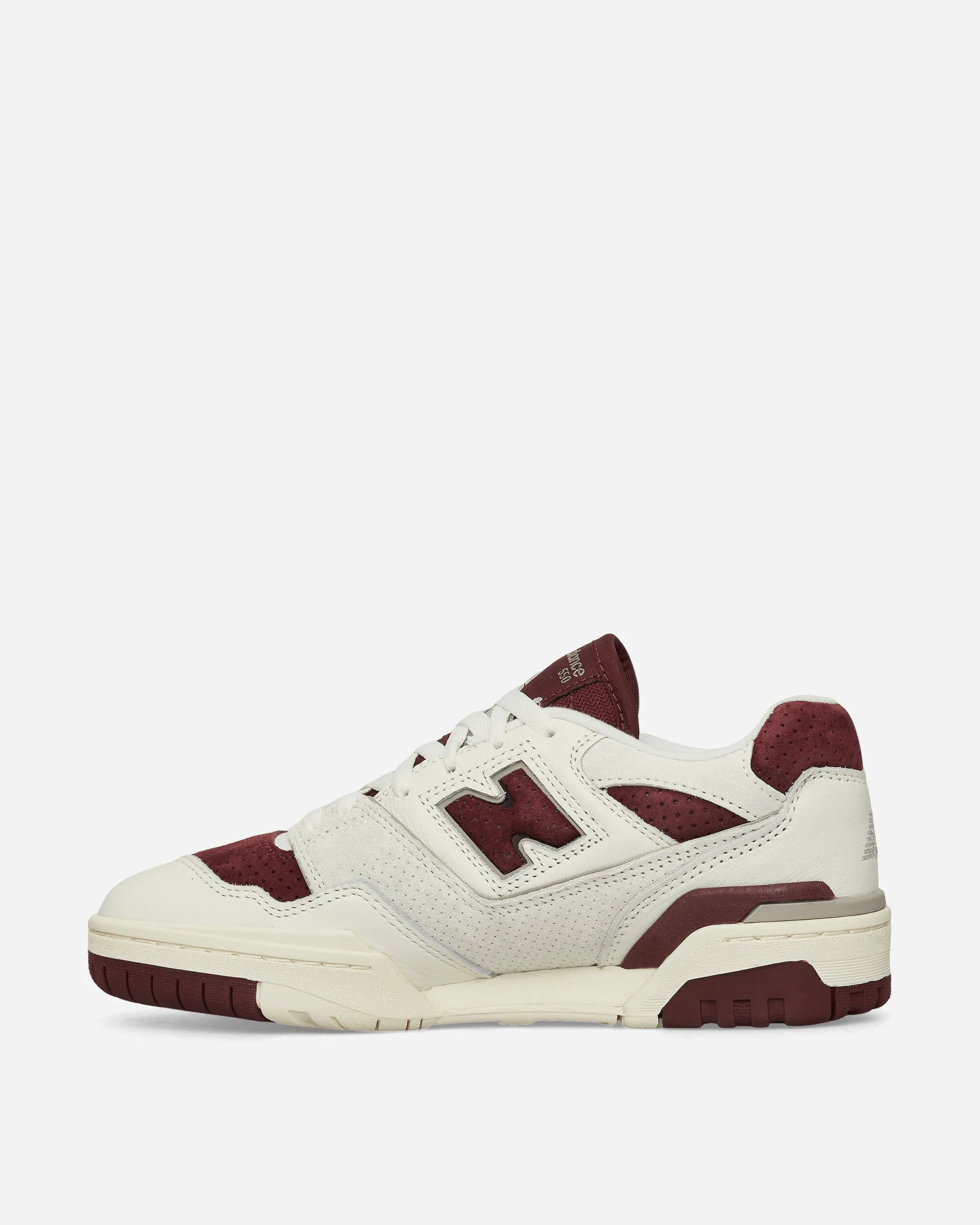 Comfort Stretch Motion Control Design 550 Sneakers Sea Salt / Classic Crimson