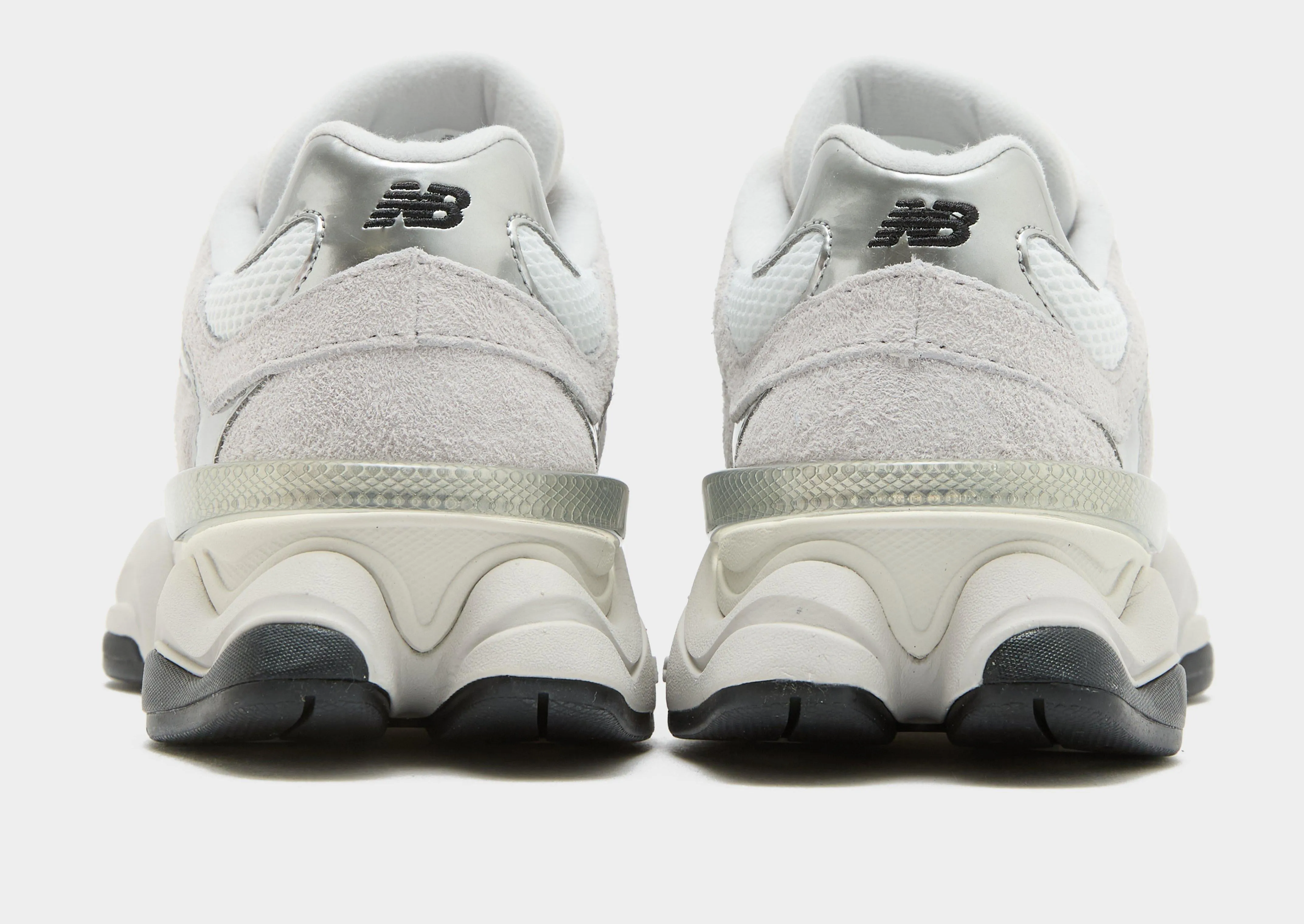 9060 bright - colored shoes