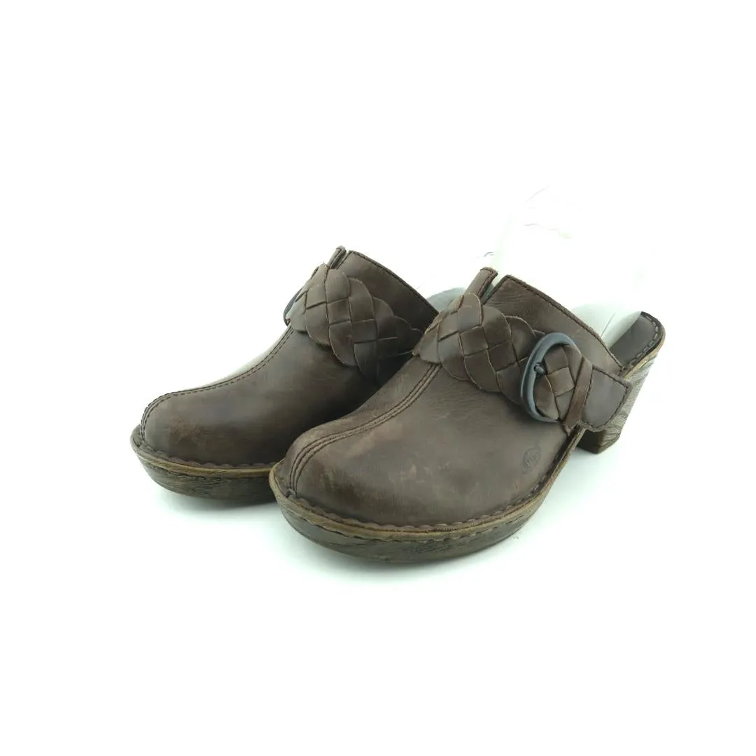 BORN . Trendy Footwear