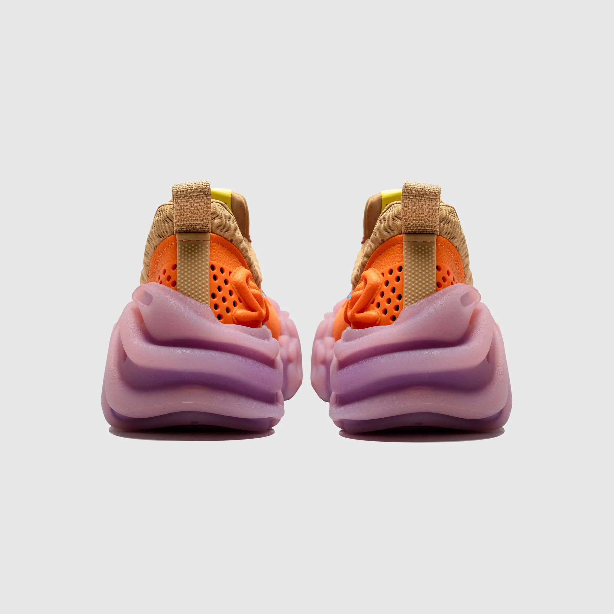 Stylish Casual Shoes JUNIPER SNEAKER X SALEHE "APRICOT"