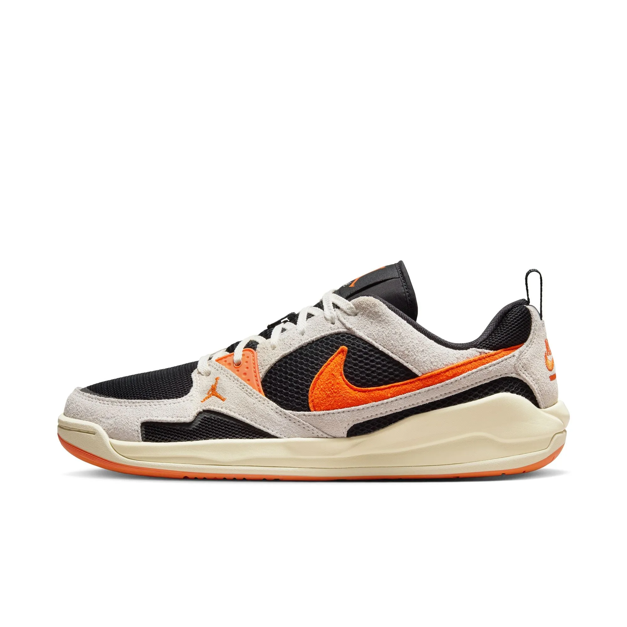 M Jordan CMFT Era HJ6777-018 Street Mood