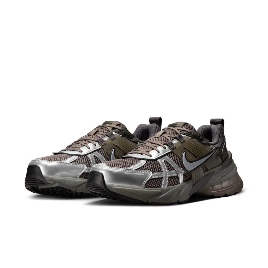 M Nike V2K Run HQ1678-200 Commute Light