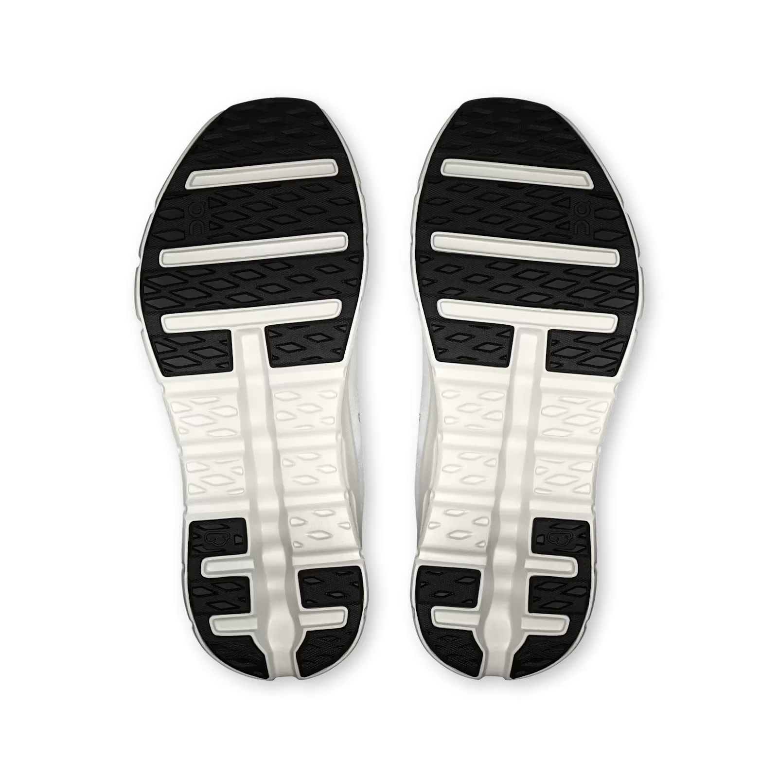 M On Cloudtilt 3ME10102531 Reinforced Seams Comfort Padding