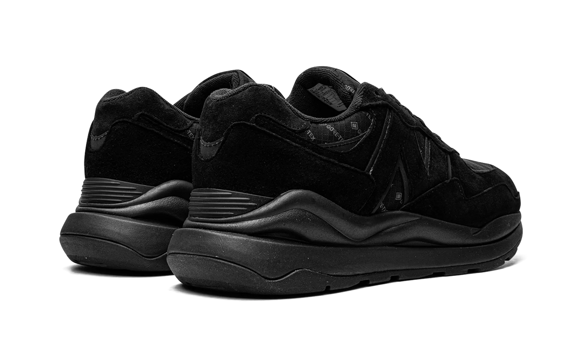 M5740GTP table tennis shoes