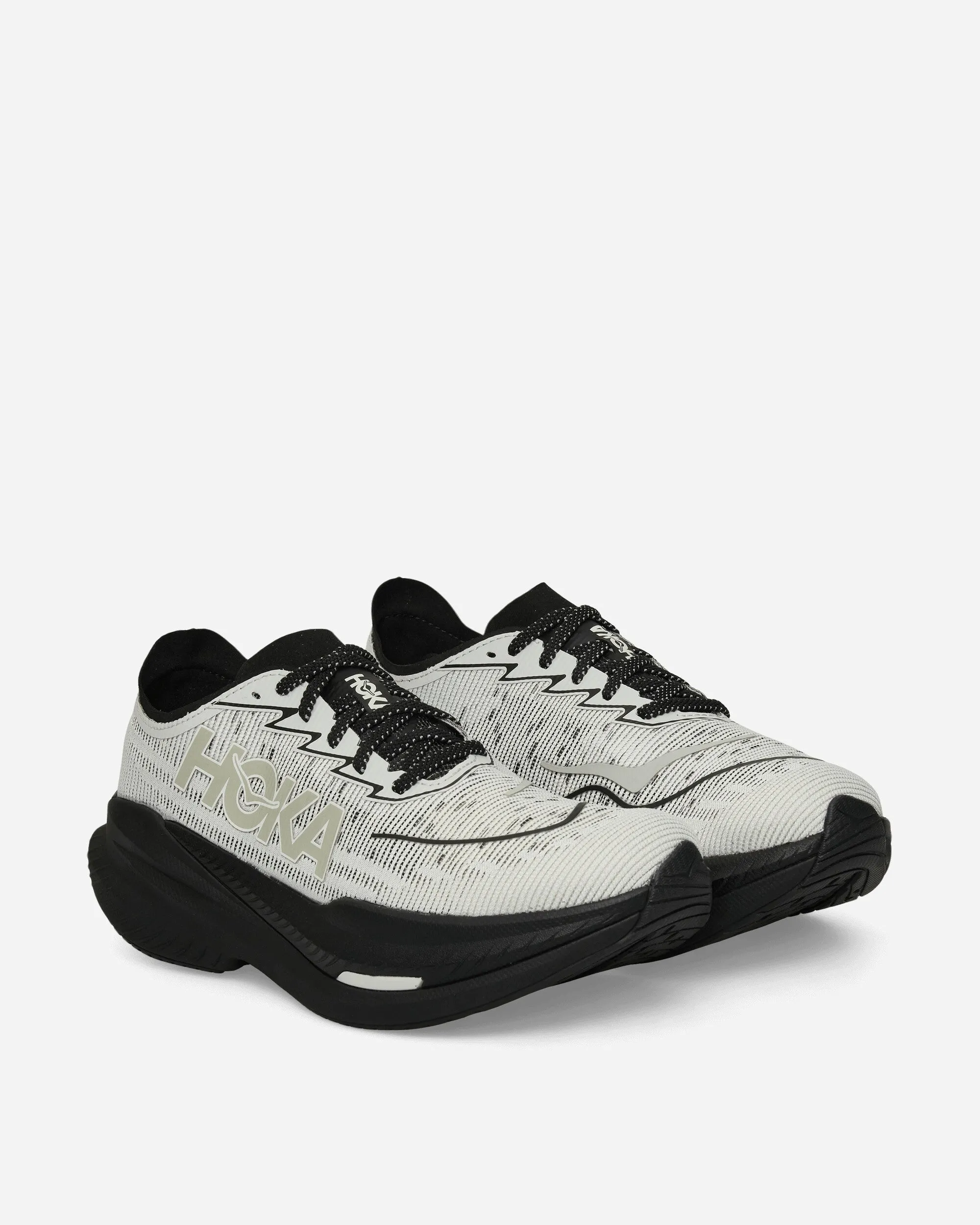 Mach X 2 Sneakers Black / Stardust Mobility Boost Structured chic