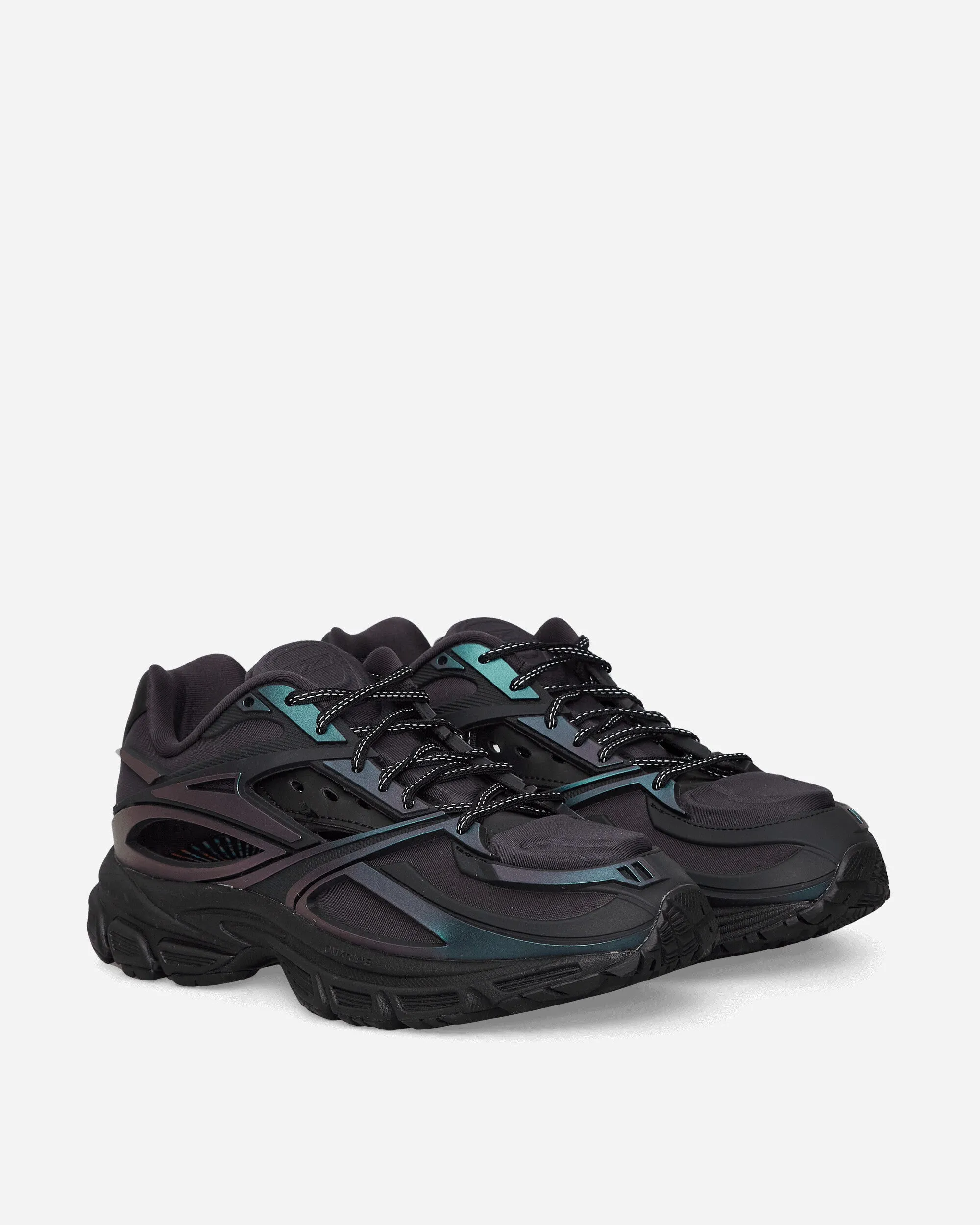 Machine-A Premier Road Modern Cut Out Sneakers Black Sustainable Stitching Wide Base Design