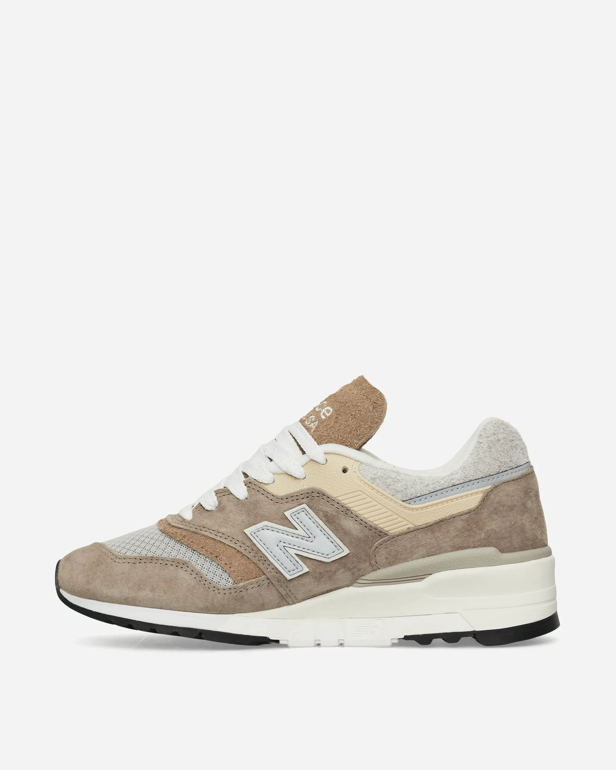 Performance Driven Fashion-forward style Made in USA 997 Sneakers Light Mushroom / Mirage Gray