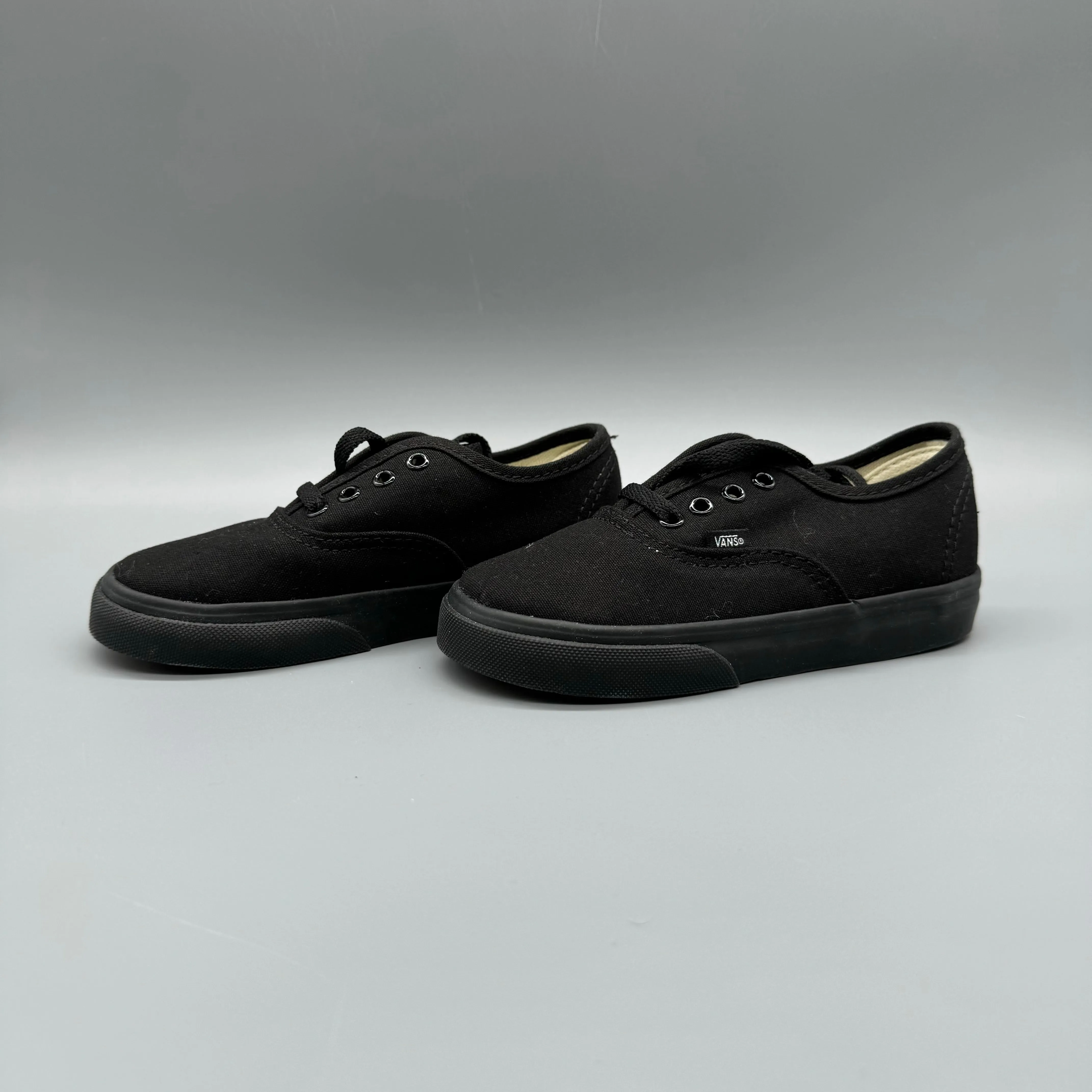 therapeutic - benefit - level Vans (New) / Runner / US9.5