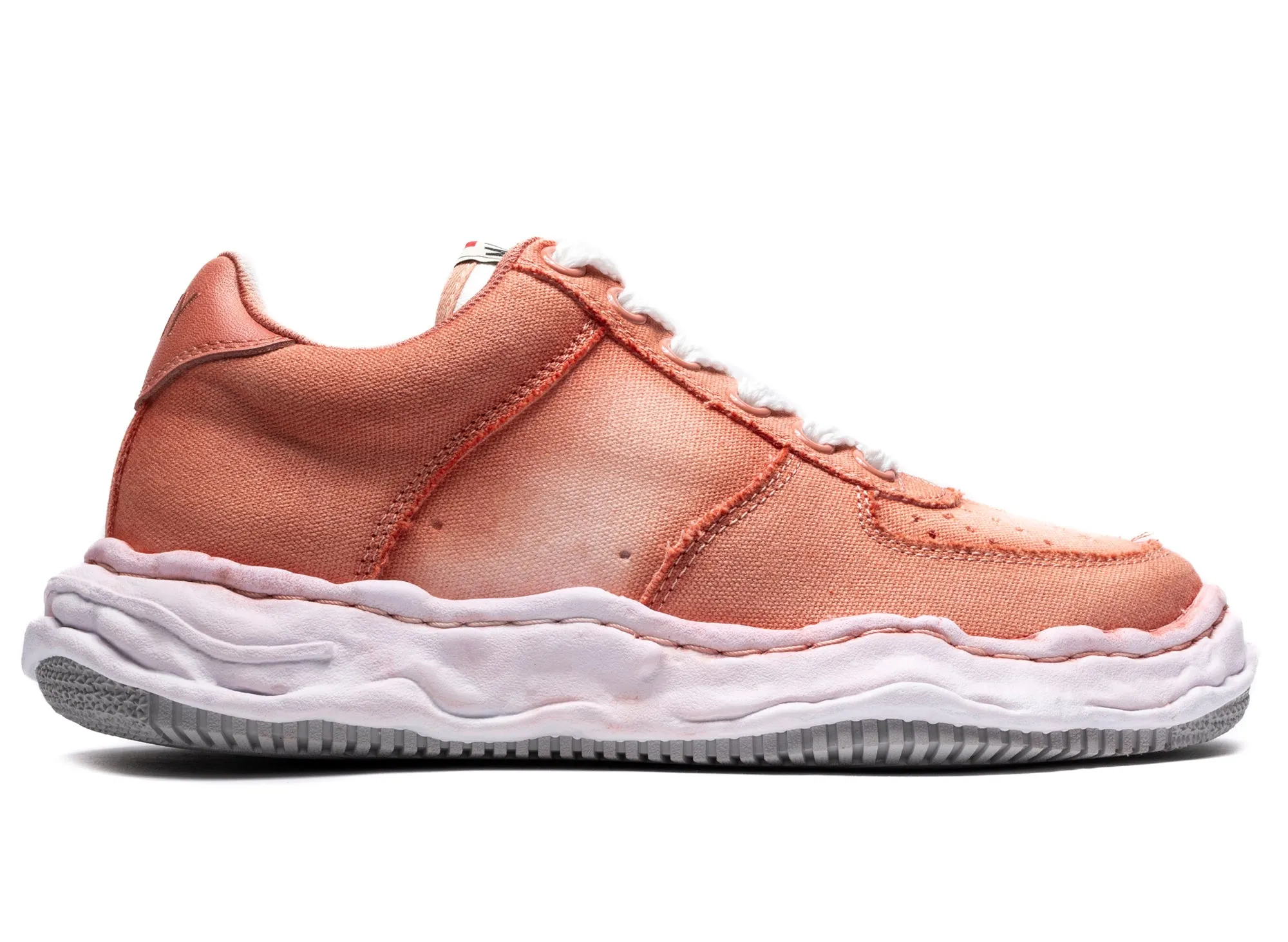 Nordic Tone Maison Mihara Yasuhiro Wayne Low in Pink
