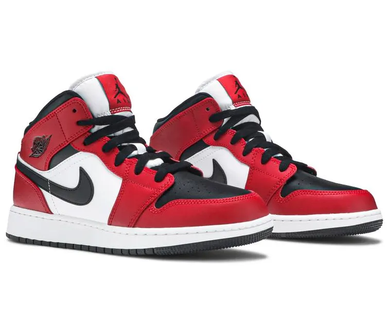 Step Smart Casual Design Men's Nike Air Jordan 1 Mid (Chicago Black Toe)