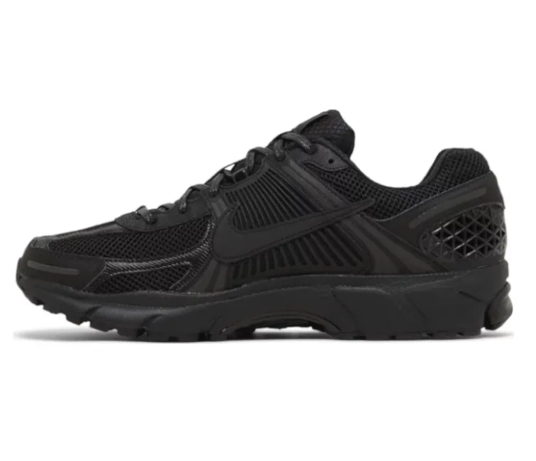 Men??s Nike Zoom Vomero 5 (Triple Black) Multipurpose