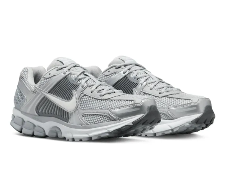 High-Traction Sole Men??s Nike Zoom Vomero 5 (Wolf Grey)