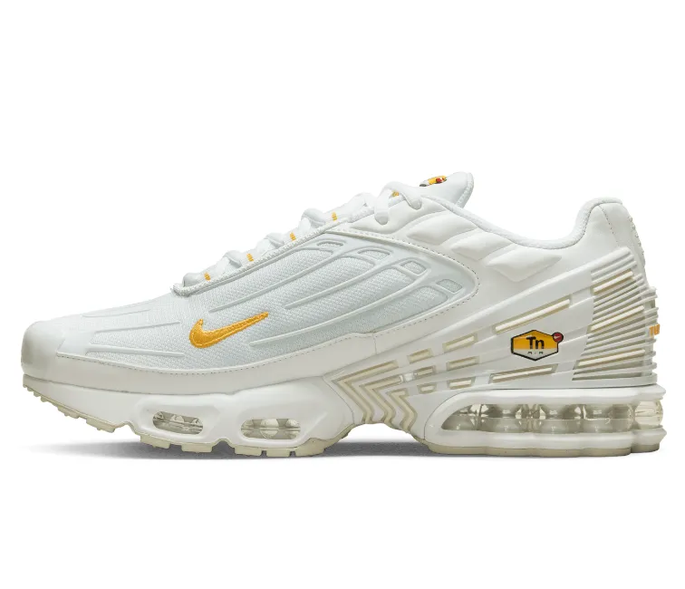 Versatile Look Men's Nike Air Max Plus TN III (White/Gold)