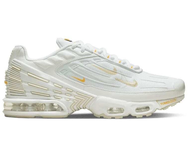 Stable Landing Flexible Men's Nike Air Max Plus TN III (White/Gold)