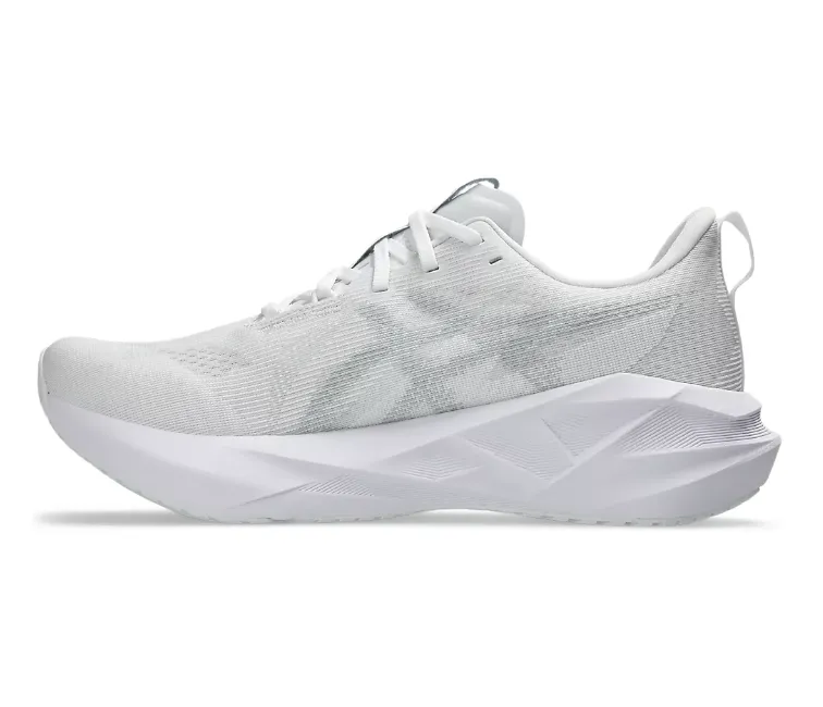 Men's Asics Novablast 5 (White/Piedmont Grey) Rubber Tread Traction lugs