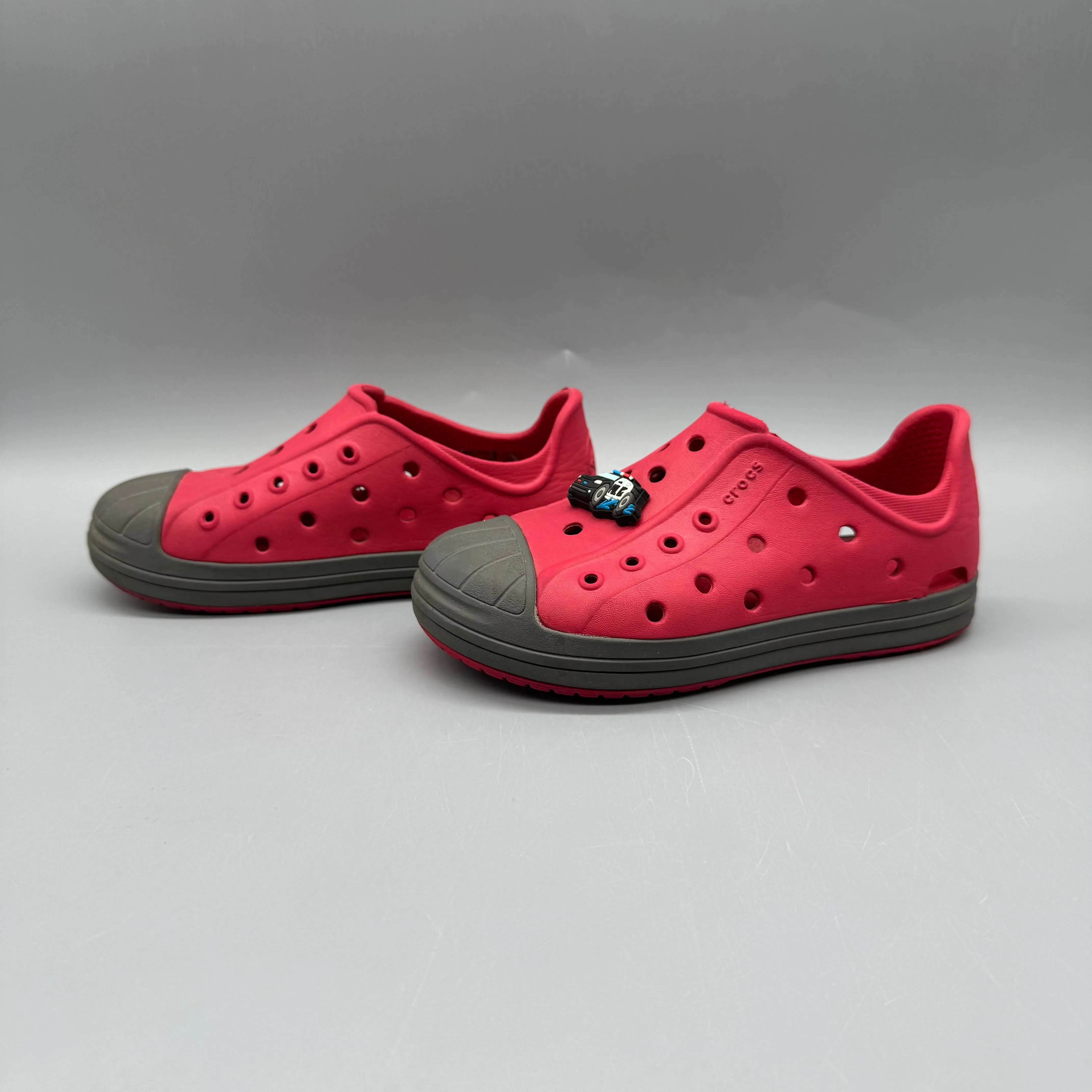 Reliable flair Shock-absorbent cushioning Crocs / Sandals / US10