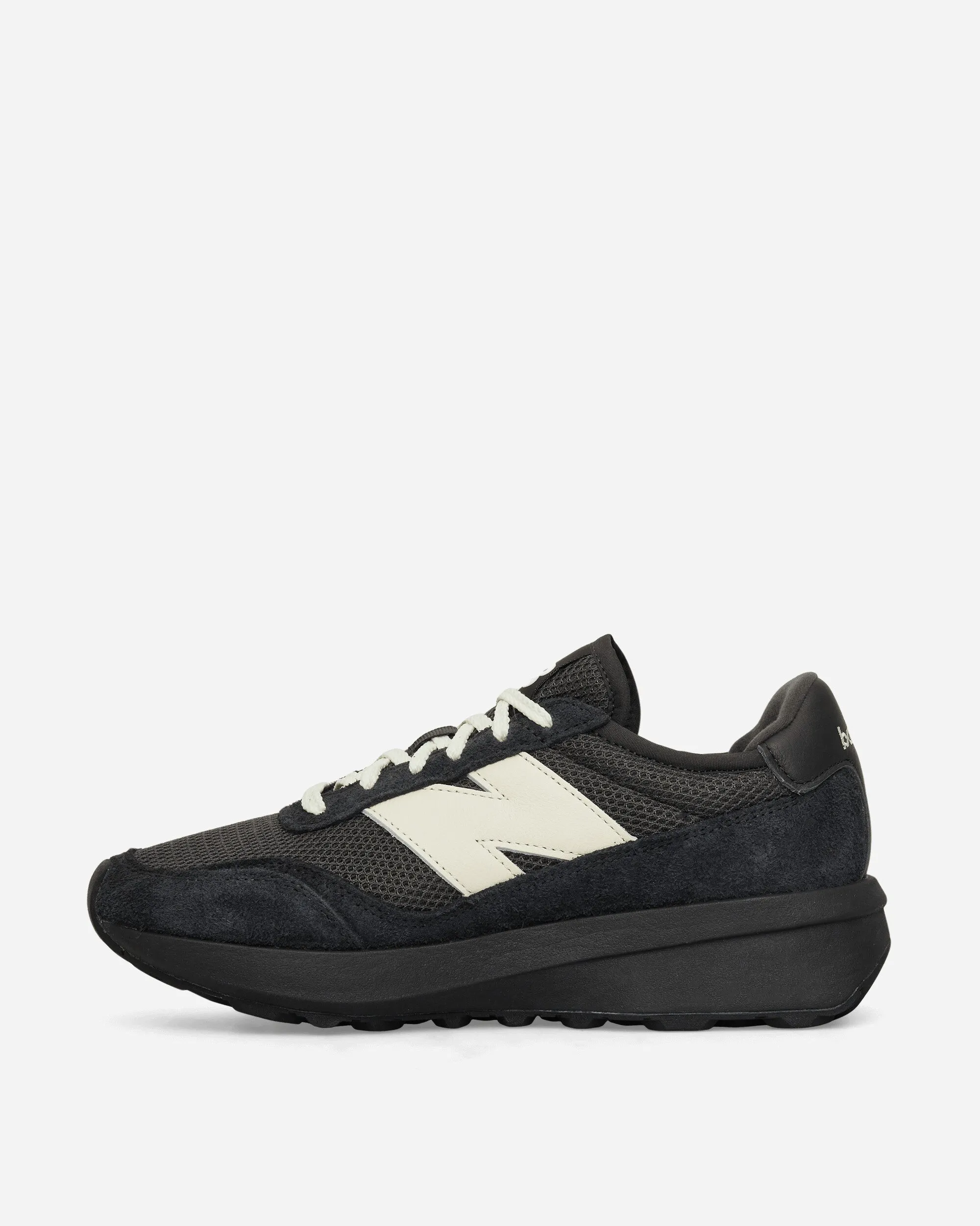 370 Sneakers Black Cement Ready Motion