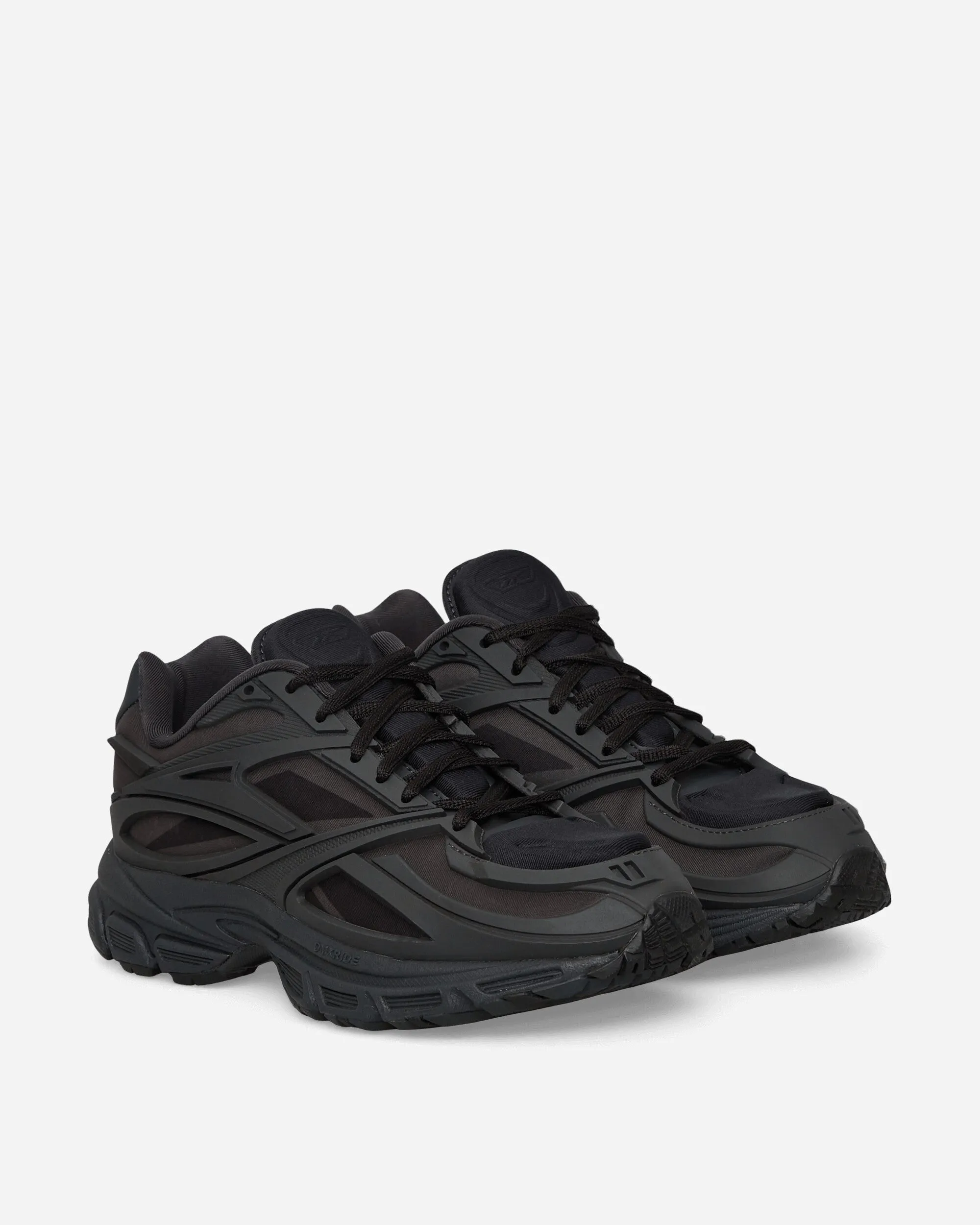 StylishAppearance Firm Cushion Premier Road Modern Sneakers Core Black