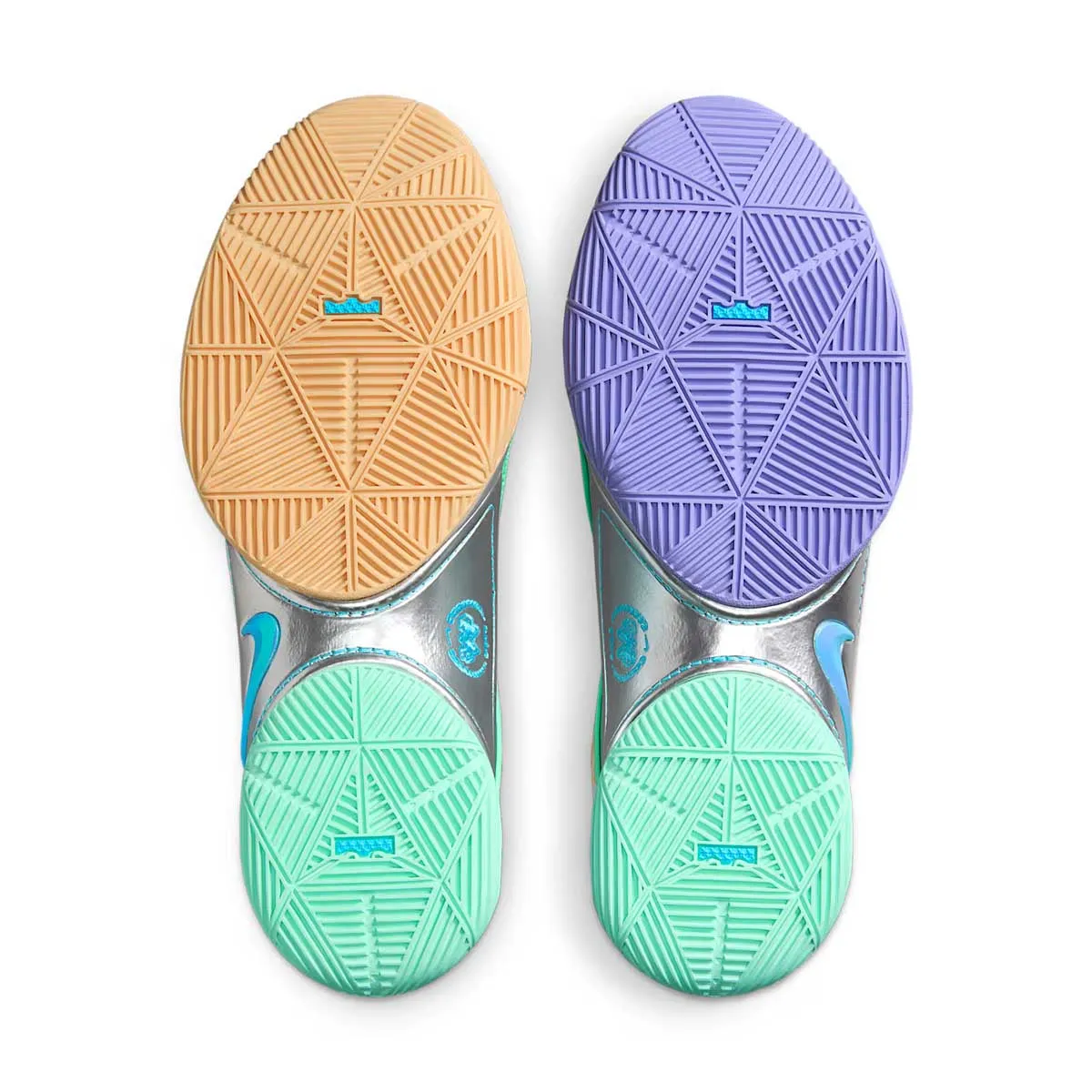 LeBron XXII 'Currency' EP 'White Green Glow' Exclusive breathability
