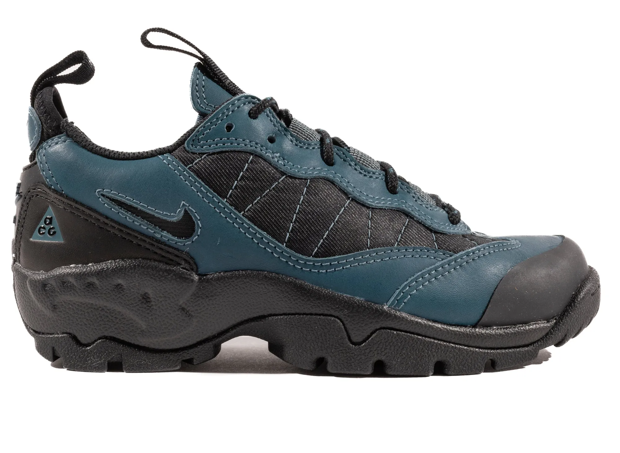 Nike ACG Air Mada Agile Path School Style
