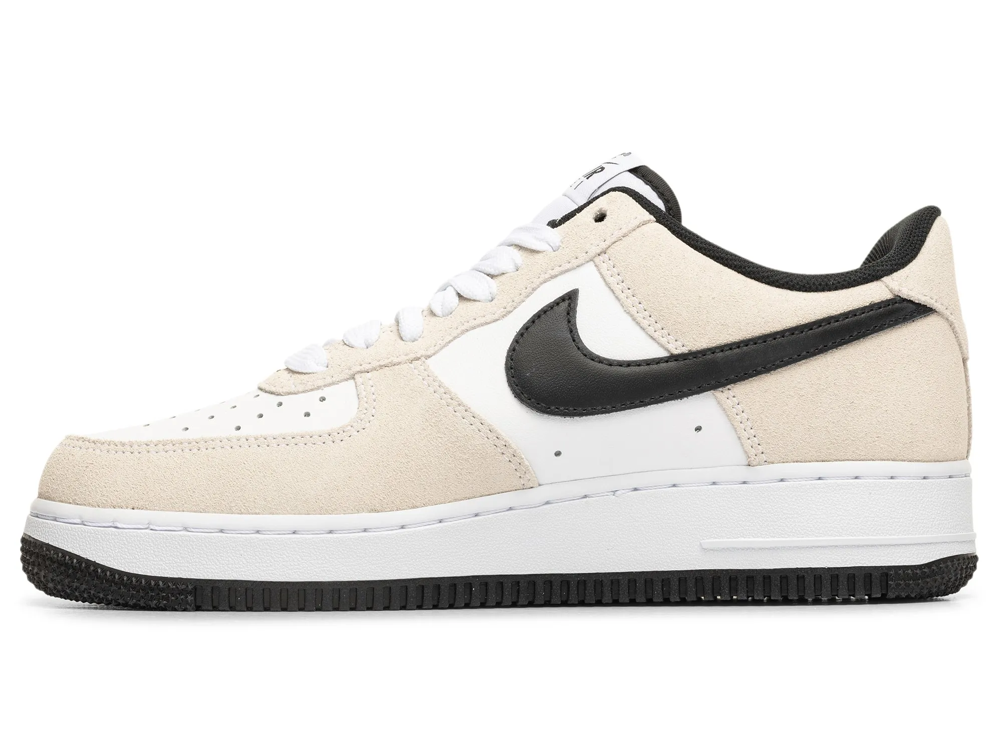 Breathable Indoor Fitness Nike Air Force 1 '07 LV8