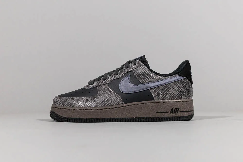 Everyday Form Nike Air Force 1 '07 LV8 'Snakeskin'