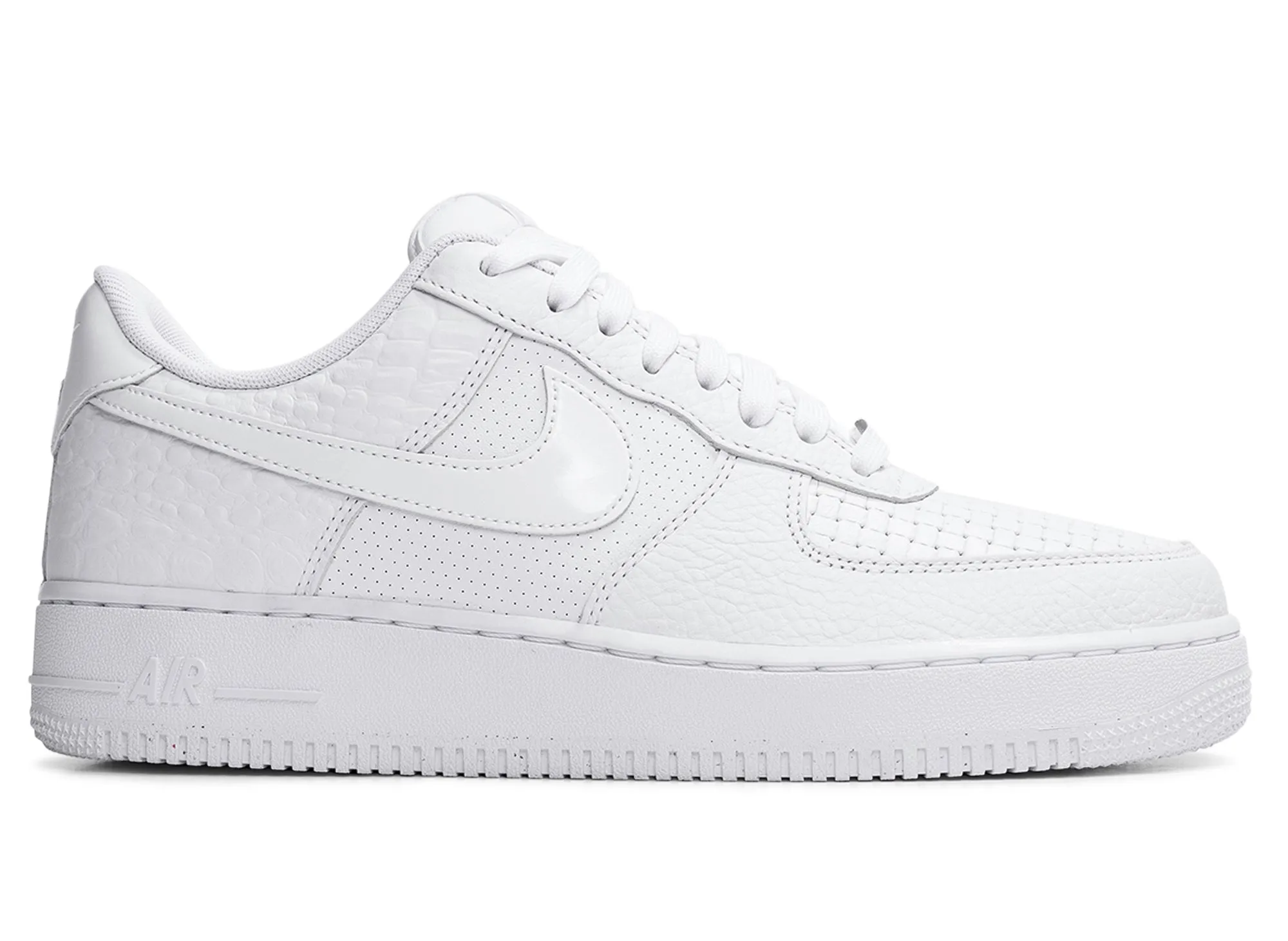 Foam Lining Standing Workers Nike Air Force 1 07 LX