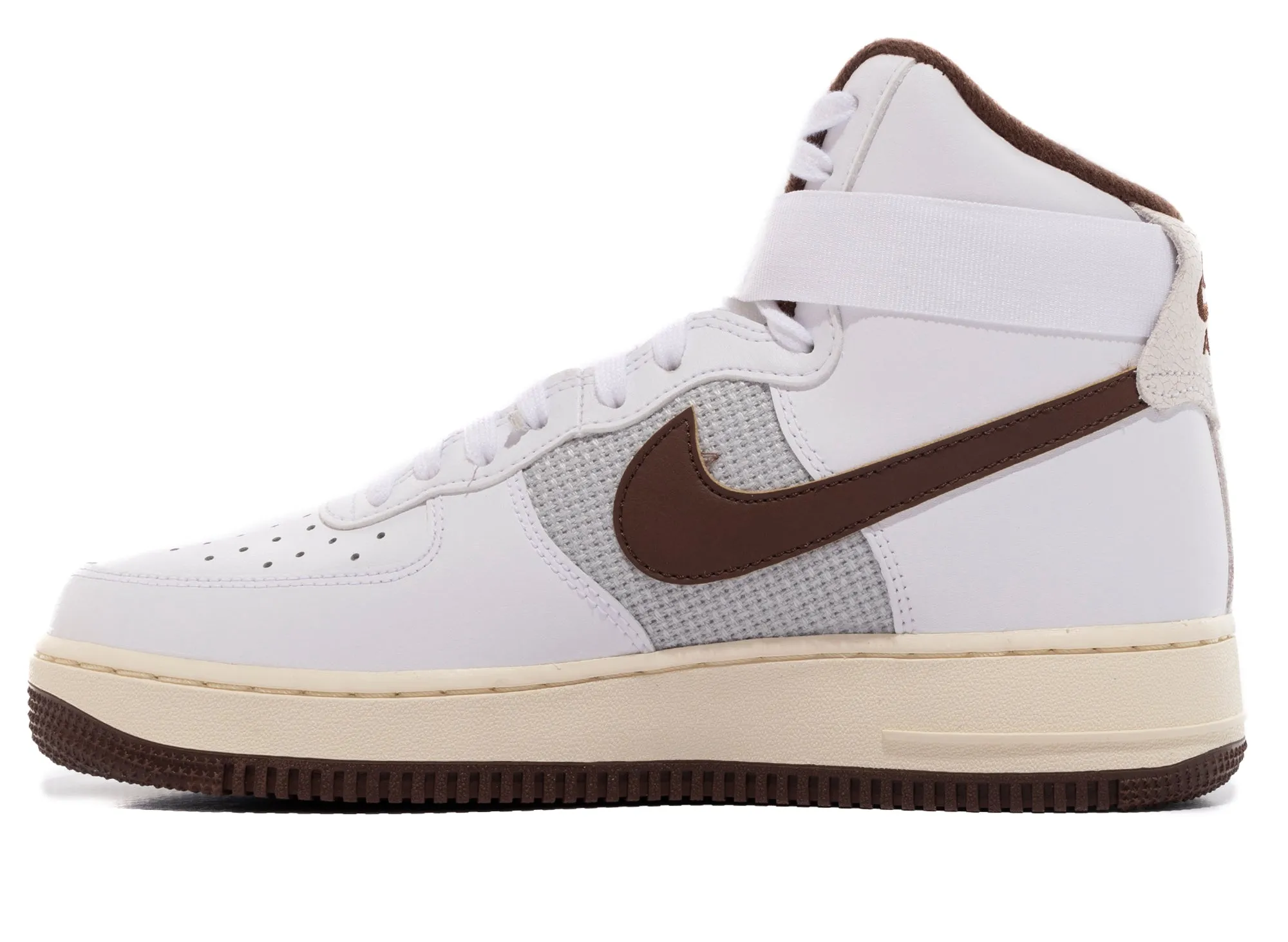 Sand Move water proof Nike Air Force 1 High '07 LV8