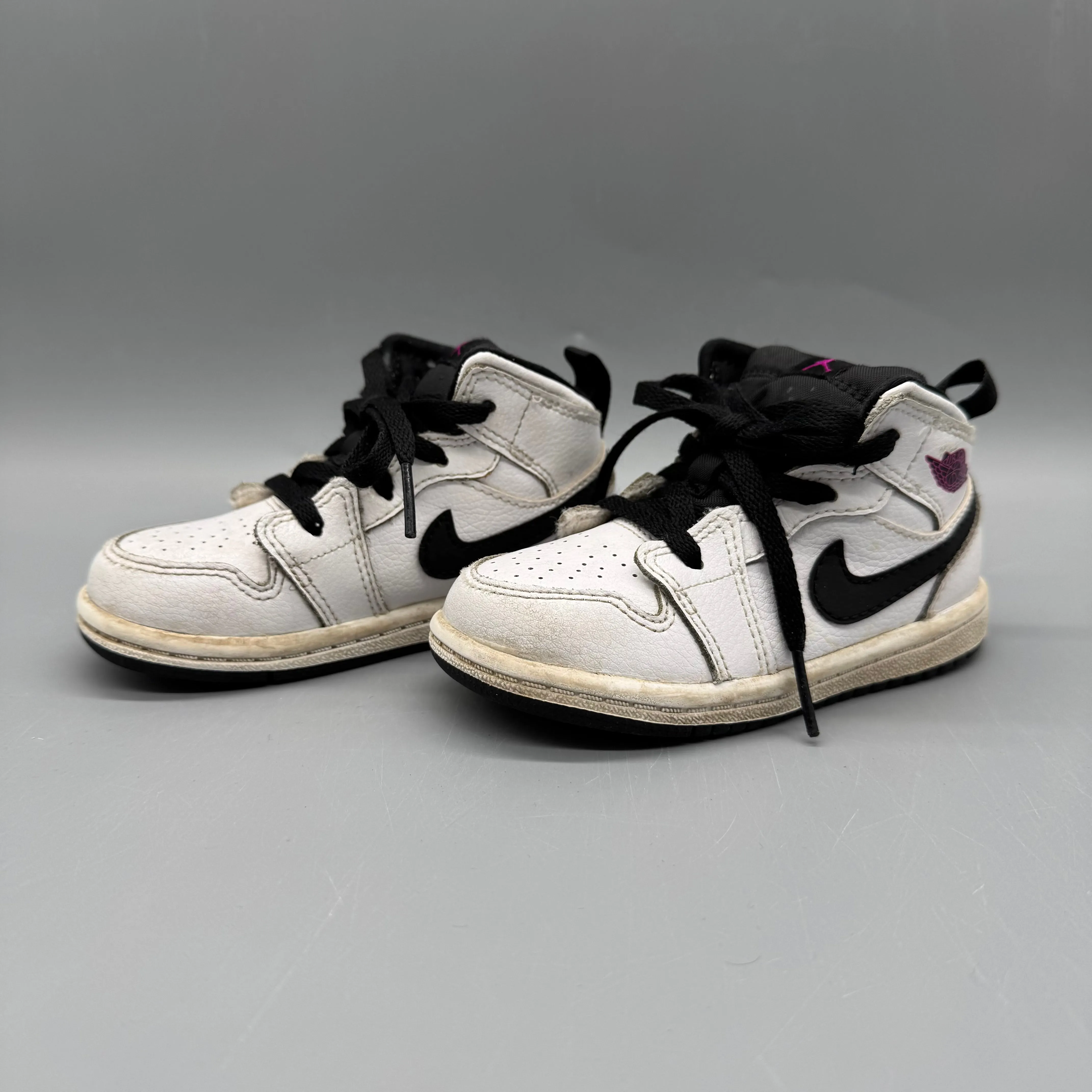 Nike / Air Jordan / US7 simple design