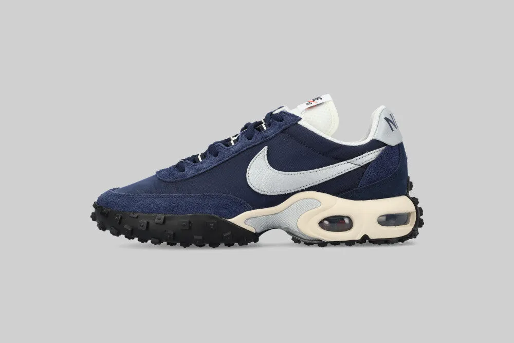 Nike Air Max Waffle 'Obsidian and Midnight Navy' fluid - motion
