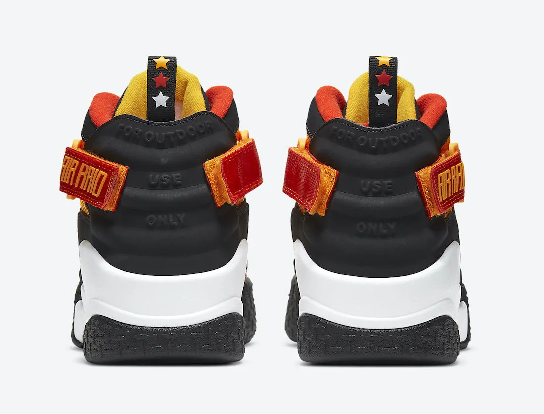 Hill Walk Japan Neat Nike Air Raid 'Roswell rayguns'