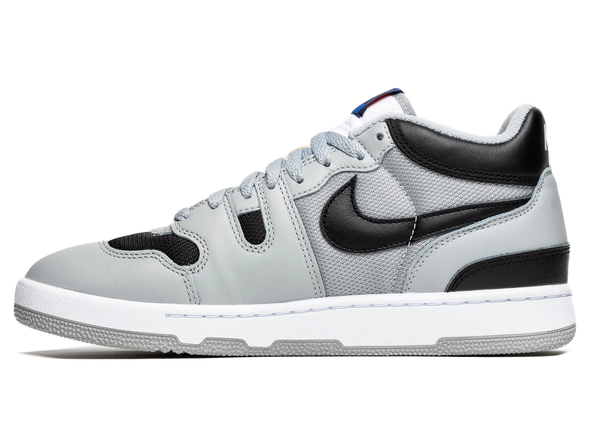 Urban Style Responsive Cushion Weekend Warriors Nike Attack QS SP