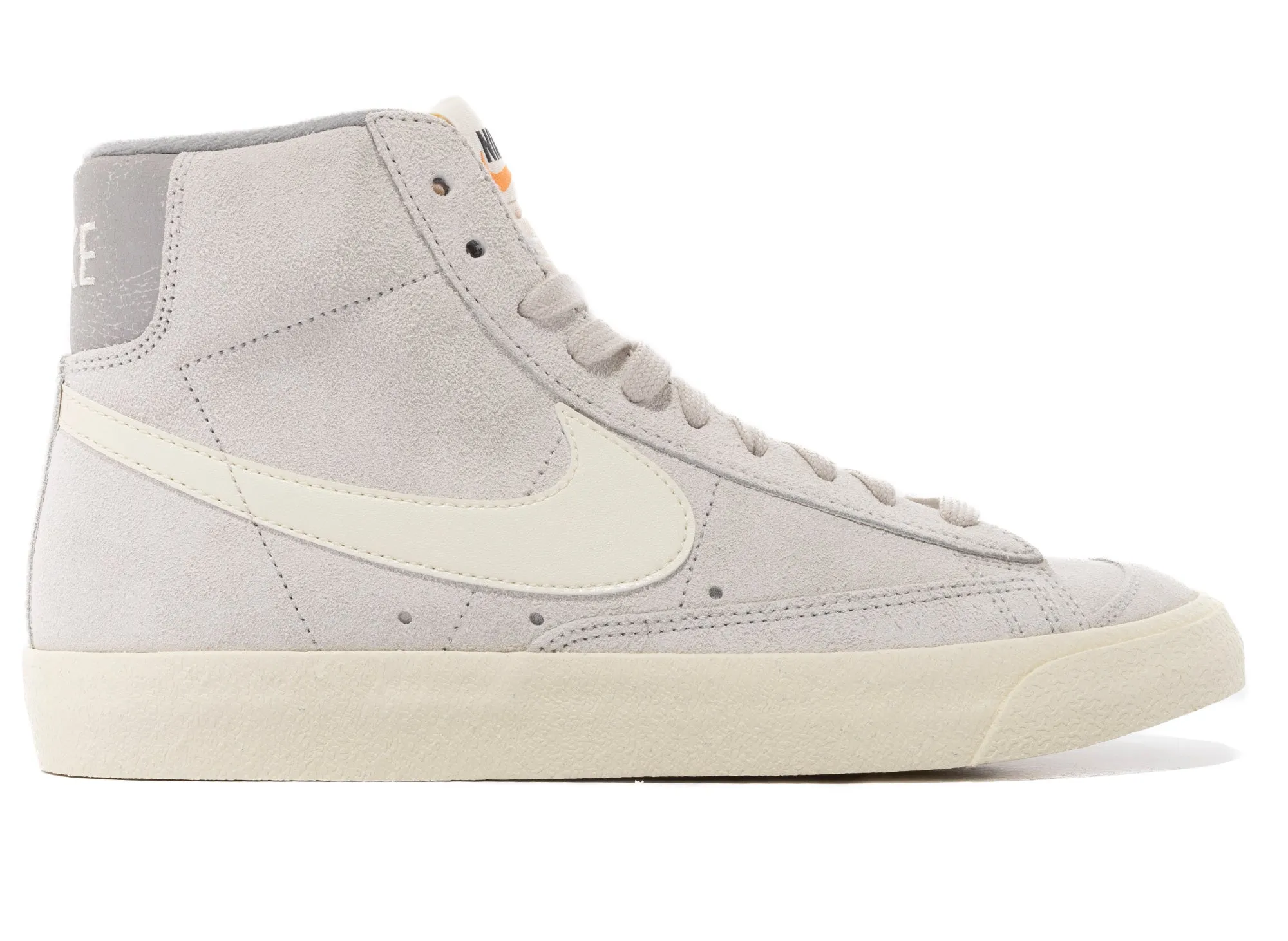Nike Blazer Mid '77 Premium Ring Walk Road grip