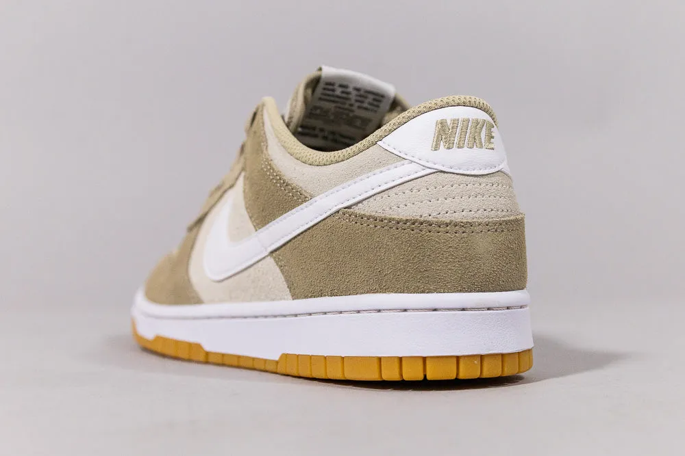 Urban Walking Nike Dunk Low SE 'Pale Ivory'