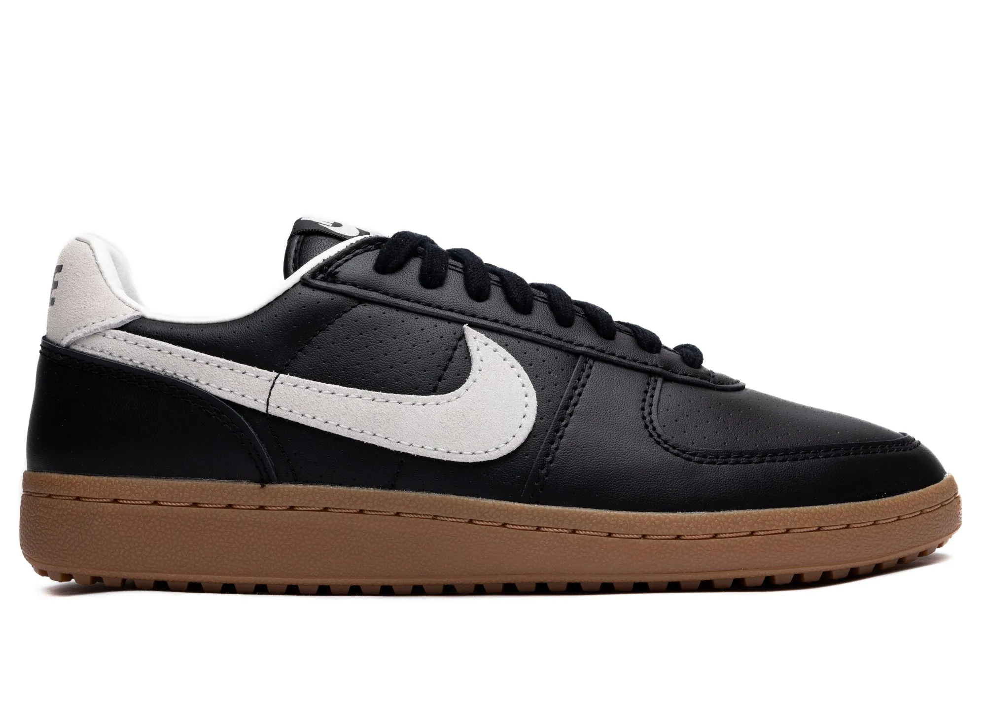 Flexible Sole Nike Field General 82 SP