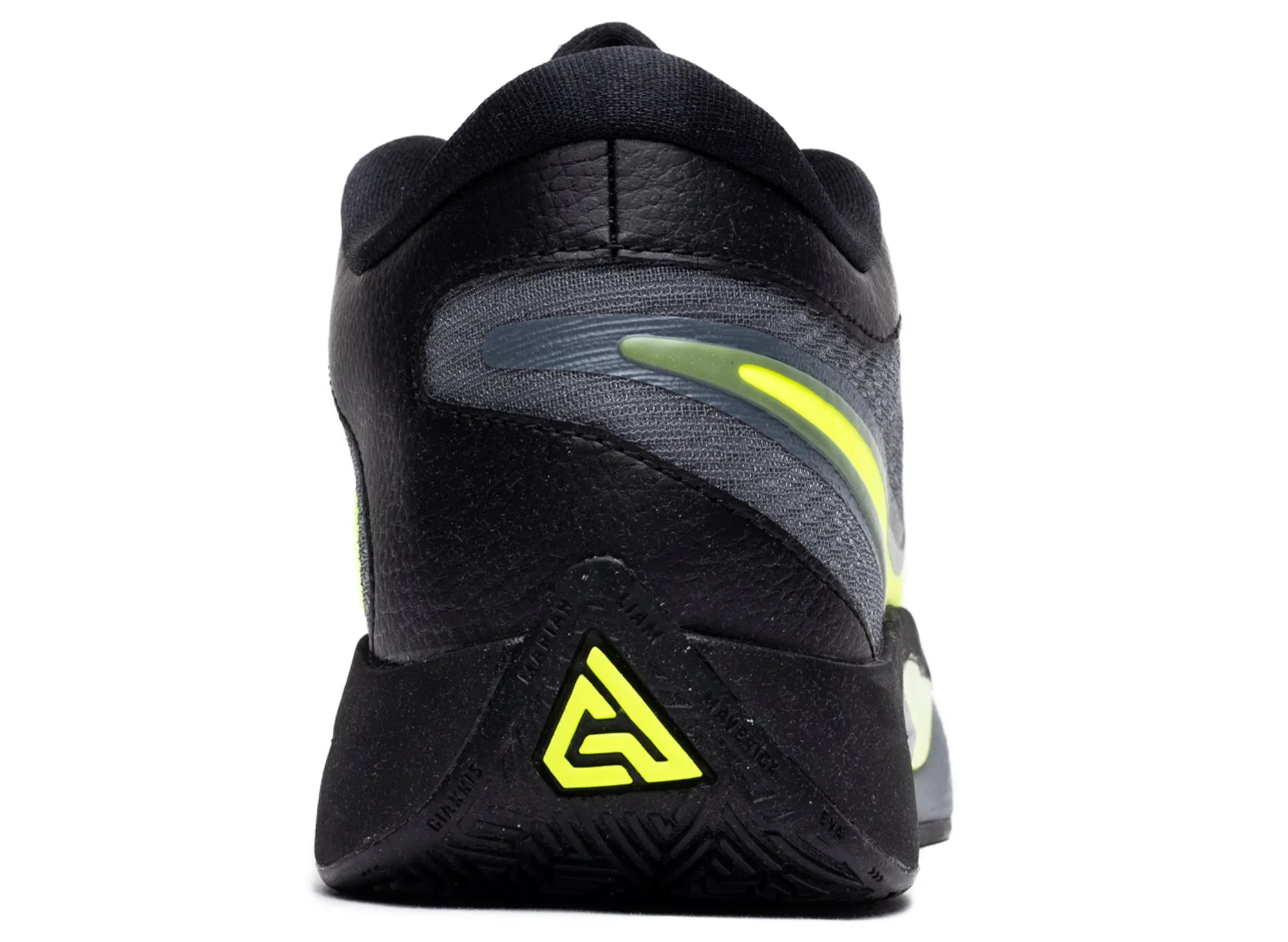 Training Nike Giannis Freak 6