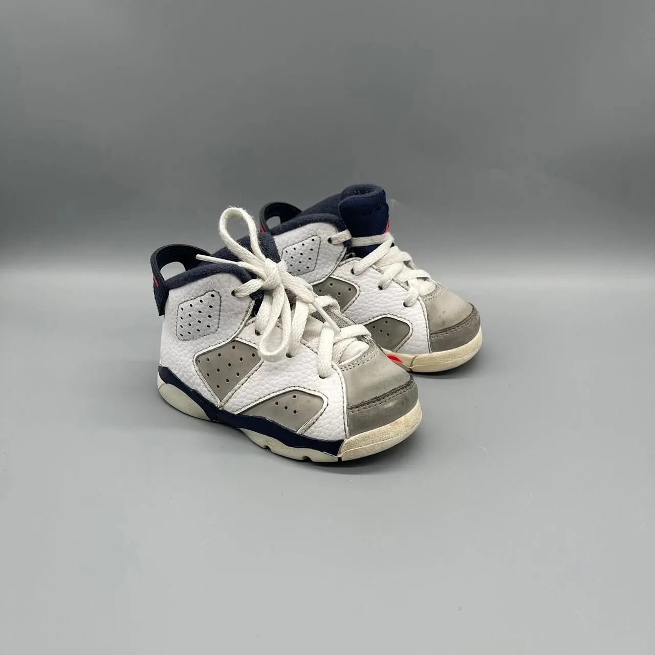 Adventurous All-day Comfort Nike / Jordan 6 / Runner / US6