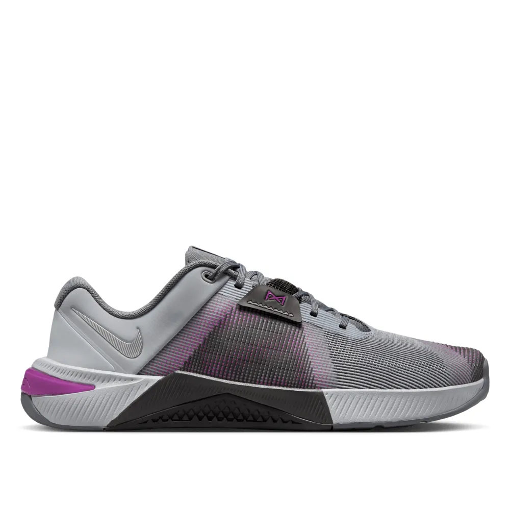 water - repellent - upper - feature shoes Nike Men's  Metcon 10 Workout Shoes
