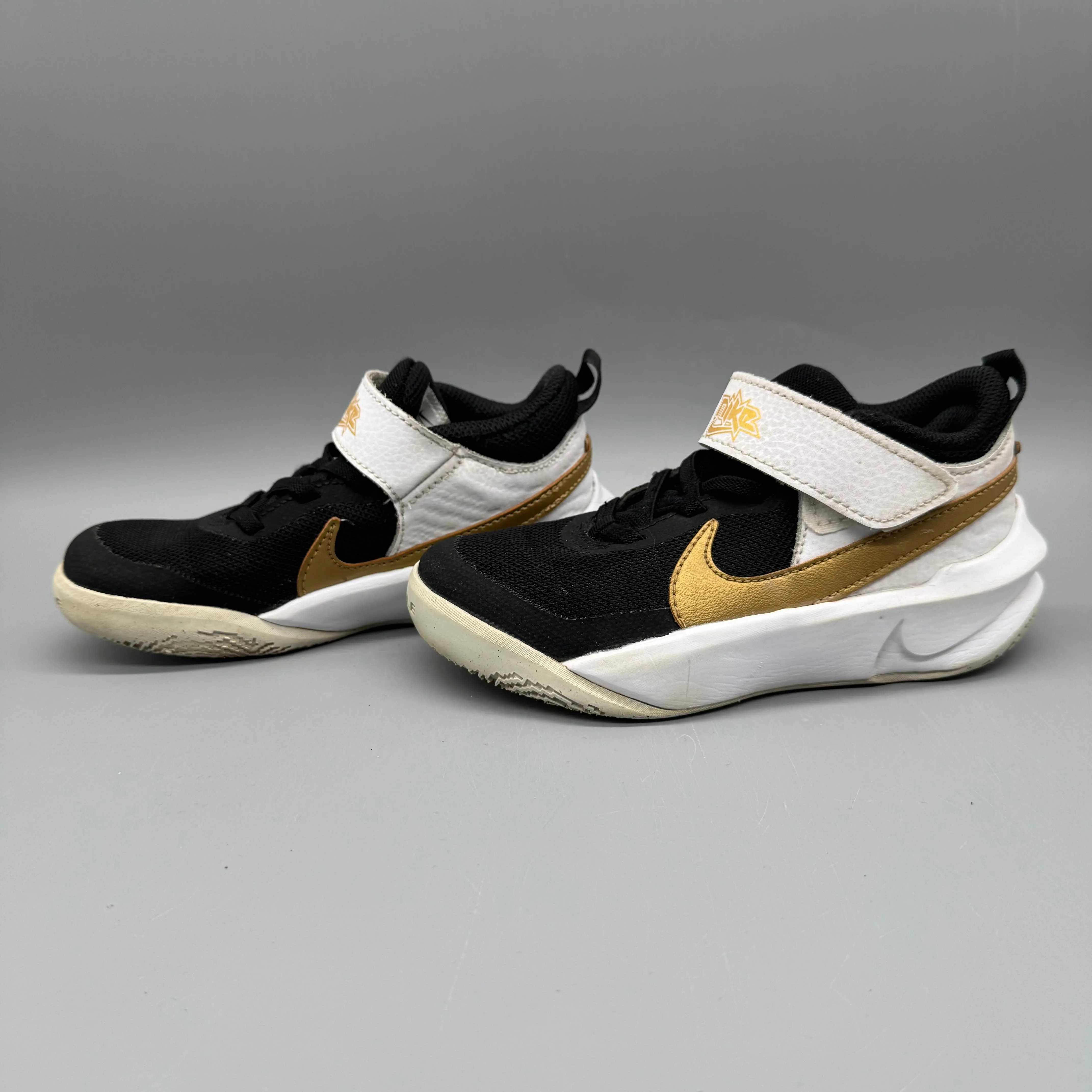 Retro-inspired adults - specific functions Nike / Running Shoes / US11